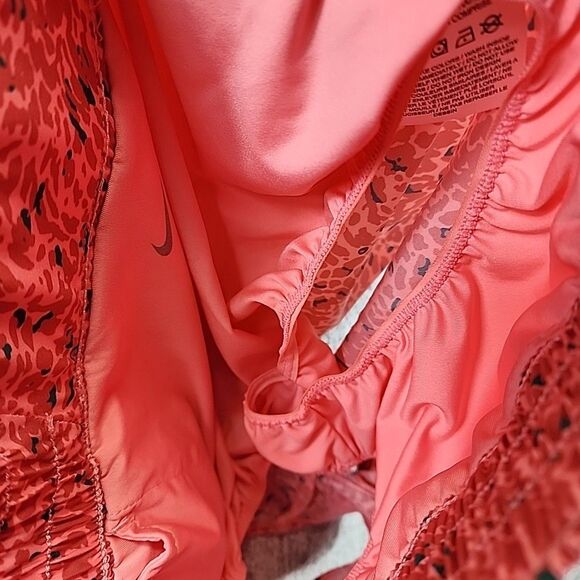 Nike Women's One Dri-FIT Mid-Rise 3" Brief-Lined Shorts, Coral Chalk,size small - Picture 9 of 10